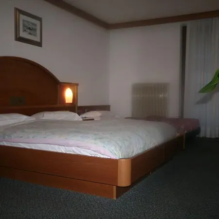 فندق St. Raphael 4*
